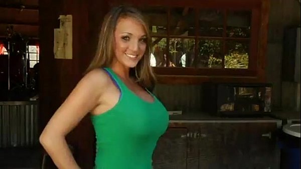 Busty Cheerleader in Green