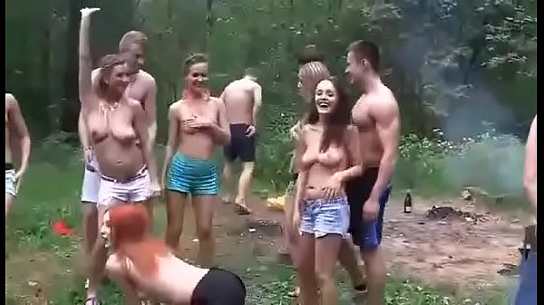 Grup sex outdoor