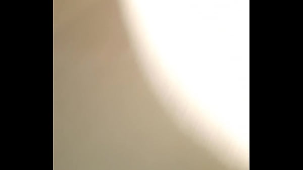 Cream Machine ( Long Brown vs. Honey Bee)
