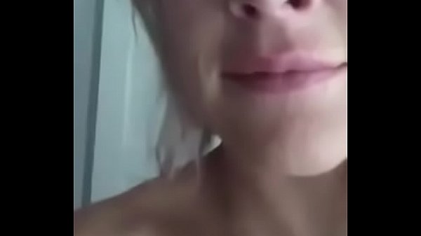 Culona se tira un pedo