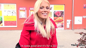 Czech Blonde’s Beautiful Smile Got Even Prettier When He Sprayed Her Pussy