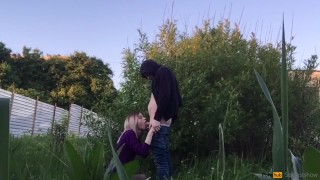 Sloppy blowjob in nature & cum on face