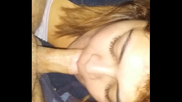slut gets big fart while blowing cock