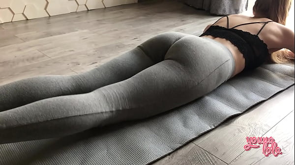 Doing yoga with a butt plug is very exciting! Masturbation orgasm
