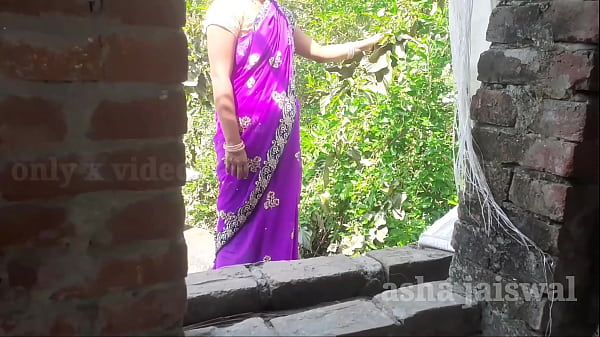यार गाड़ में पानी मत गिराओ ऊपर गिआरो हिंदी ऑयल क्रीम पाई के साथ हार्ड एनल सेक्स