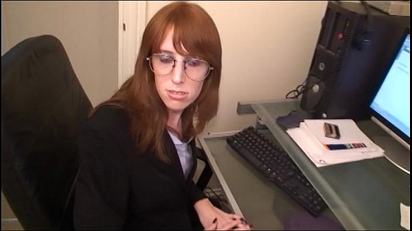 Hairy natural redhead Polly Pierson