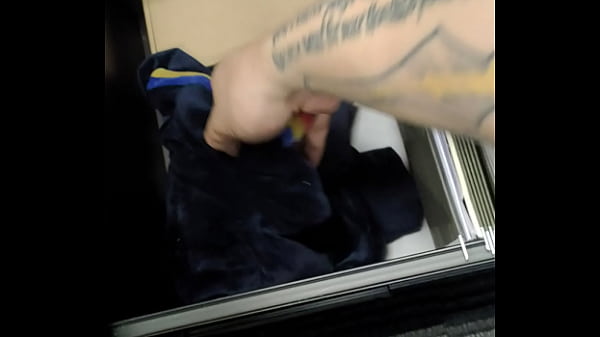 I was so horny I rubbed myself under my desk in my velour hoodie.